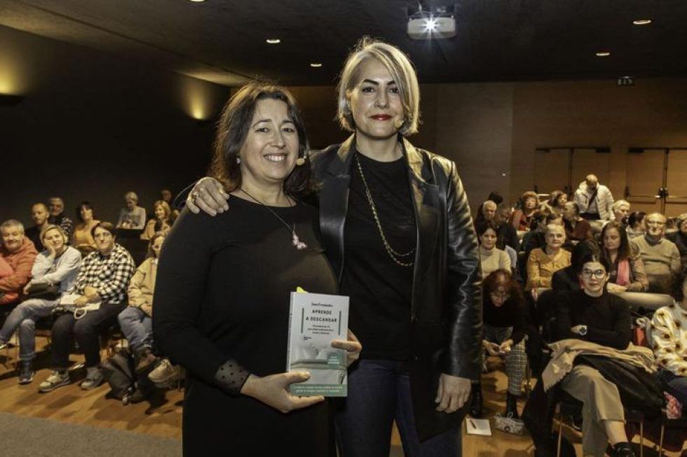 Jana Fernández y el Faro de Vigo